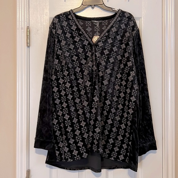 Embroidered velour blouse - Picture 1 of 5